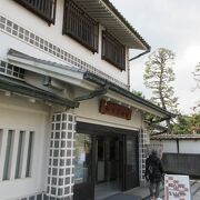 加計学園の生徒や関係者の資料や作品を展示、モチベーションの向上につなげている姿に感動しました。