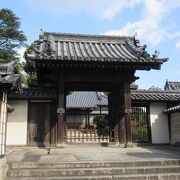 観光客の訪れるお寺ではなく、地元の檀家さんを中心になりたっているお寺のように見受けられました。