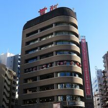 万世橋の袂に♪聳ゆる甍は♪肉の万世