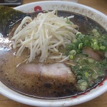 とんこつらーめん