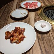 肉はそこそこ美味しいけど接客は…。