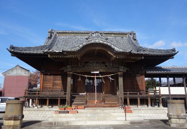富岡製糸場と上州富岡駅の間にある神社