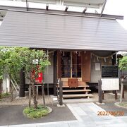 ＪＲ仙台駅東口から数分の所に両方の神社があります