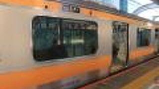 急ぎなら特急、のんびりなら普通