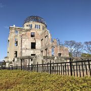 原爆ドーム（広島）：美しい廃墟だか、神聖な気持ちになる場所