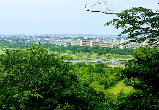 本丸跡に行ったら、神社の奥へ行ってください！