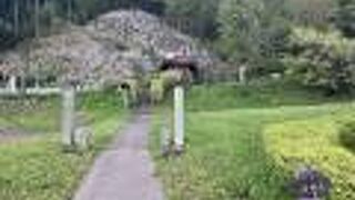 岩観音菩薩磨崖仏群