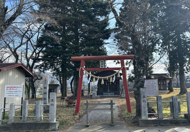 根神社