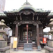 品川駅前にある神社