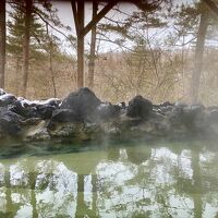 氷点下の中、雪見の露天風呂に入る至福の時