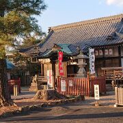 吉田城跡近くに立地する神社