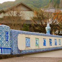 橋からすぐ見えました