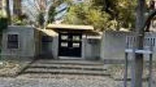 大石内蔵助らが切腹した元細川邸。