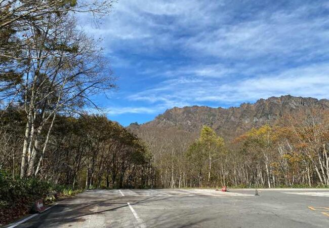 戸隠山に少し登っていた