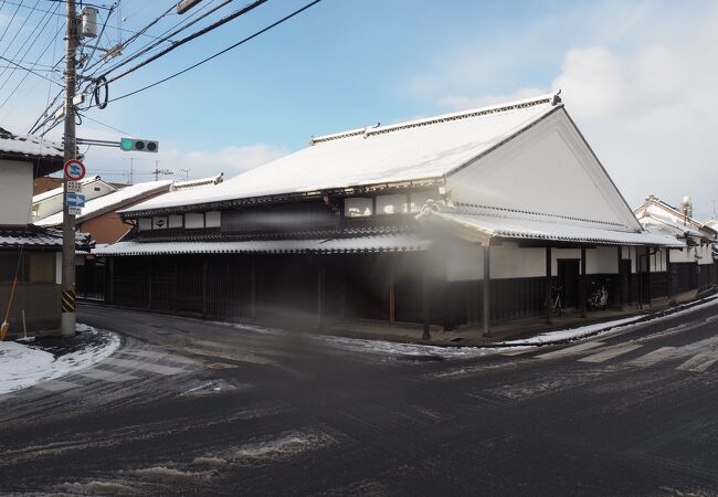 旧加茂川の京橋のすぐ