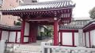 世田谷区世田谷４丁目にある真言宗豊山派の寺院