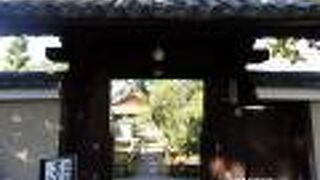 摩利支天を祀る摩利支天堂があります。