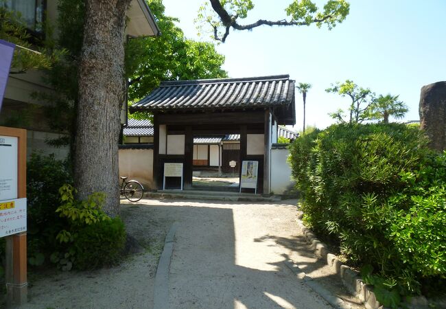 第29代内閣総理大臣・犬養木堂胸像■備前焼・岡本錦朋■岡山市犬養木堂記念館犬養毅 犬養木堂記念館｜観光スポット | 岡山観光WEB【公式】- 岡山県の