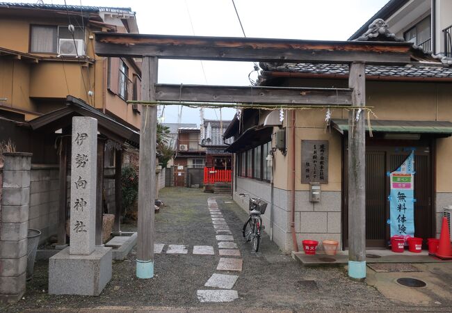 京街道沿いに