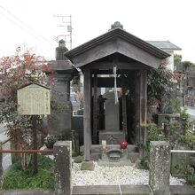 閻魔堂金子市之丞の墓