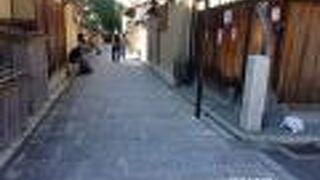 石畳の小路です。