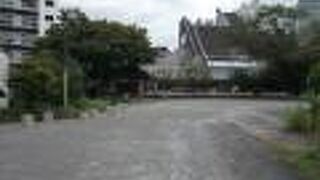 和風設計の公園