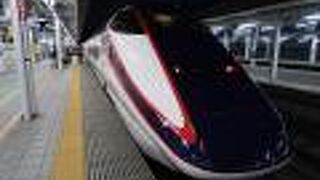 在来線を走るミニ新幹線