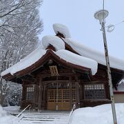 樹木が多い神社