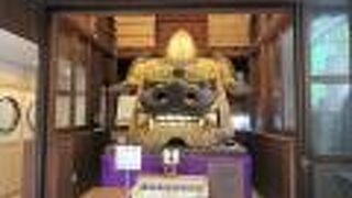 ボリュームのある黄色の髪の「厄除天井大獅子」は、鬼滅の刃の煉獄杏寿郎にも見え親しみが持てました。