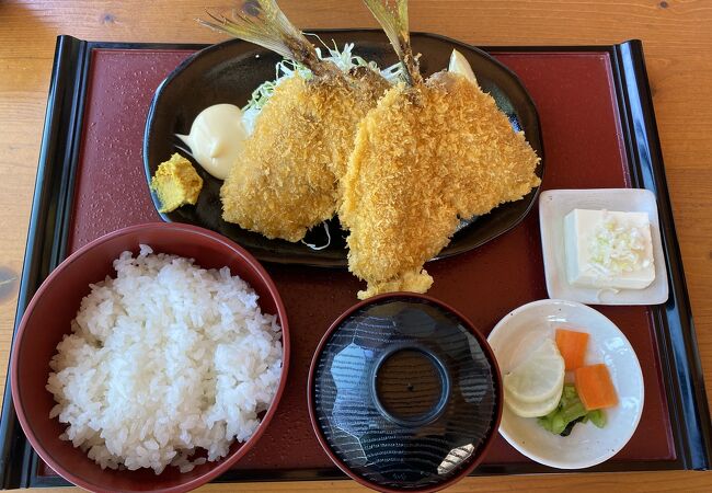 魚屋の磯料理 まるとし