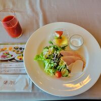 朝食 サラダプレート