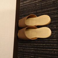 使い捨てスリッパではありません