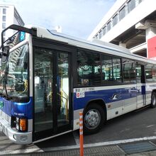 福島と庭坂を結ぶ代行バス。車掌乗務の貴重な路線バス（？）だ