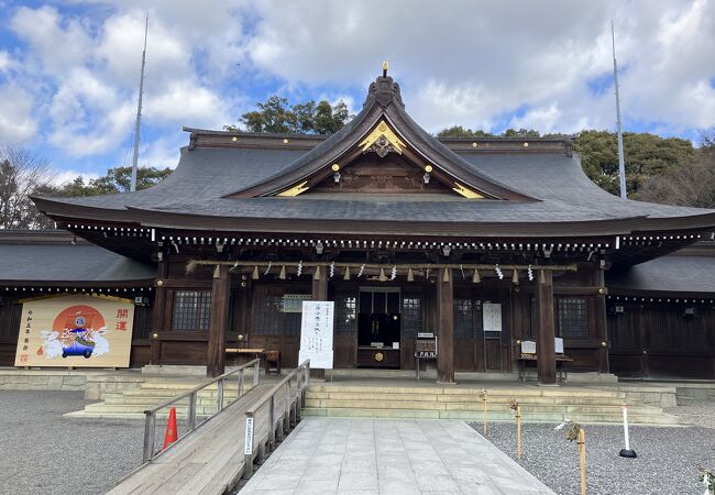 本宮山の山麓に鎮座す里宮を参拝しました。