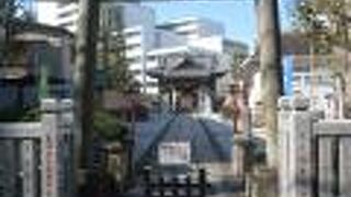 鳥居が立派です