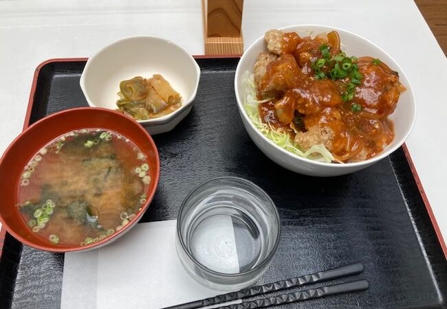 山形県庁 食堂