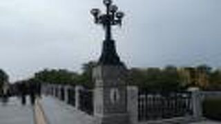 レトロな雰囲気の街路灯