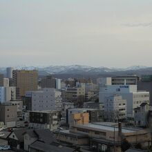 部屋からの眺め　金沢市街を一望