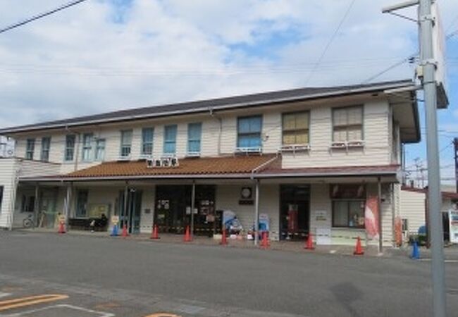 雰囲気が素敵な駅舎