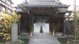 田沼意次のお墓があって、歴史と風格を感じるお寺