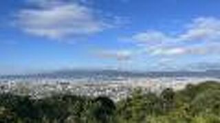 京都市内を一望できる高台の展望台です