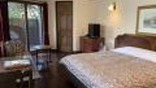 伊豆高原温泉　全室露天風呂付　英国調ホテル　かえで庵