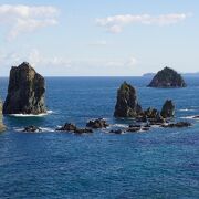 青海島自然研究路でも一番の見どころ