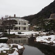 雪景色の庭園