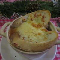 オニオン・スープや…、