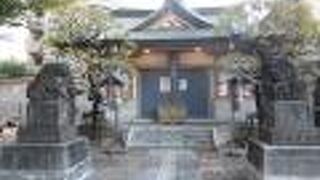 こんなとこに神社が