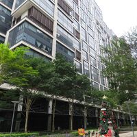 昼に見たホテル外観