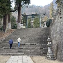 階段が怖かった。