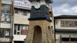 とんがり帽子の時計台