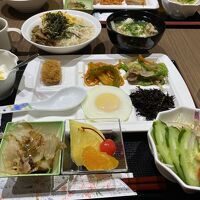 朝食はビュッフェスタイル